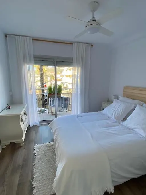 Apartamento Primera Linea De Mar En Platja D'Aro Spain